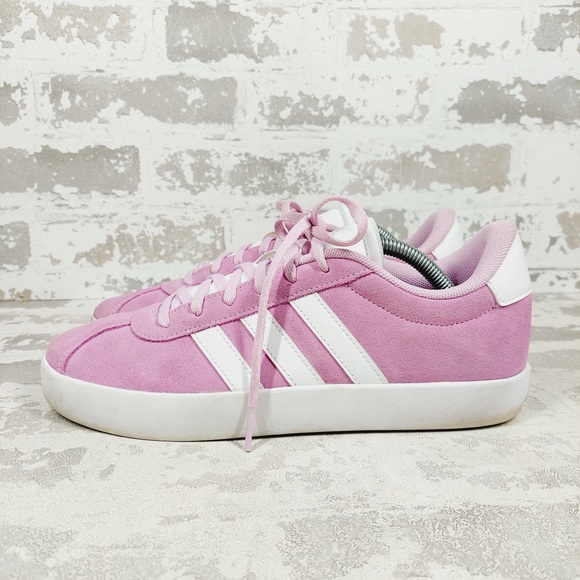 adidas Shoes - NEW Adidas Powder Pink Sleek Suede Lace Up Streetwear Casual Sneaker E117